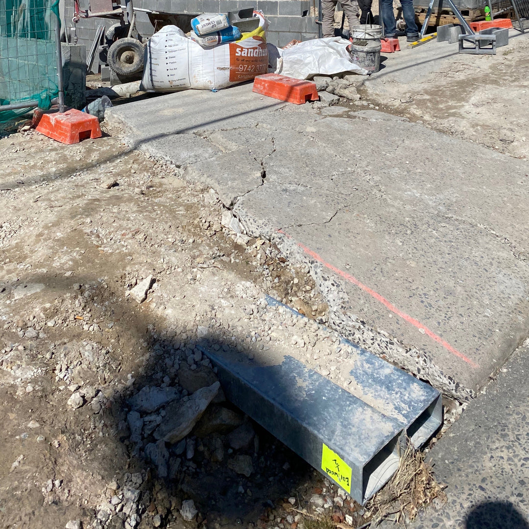 Steel RHS (Rectangular Hollow Section)