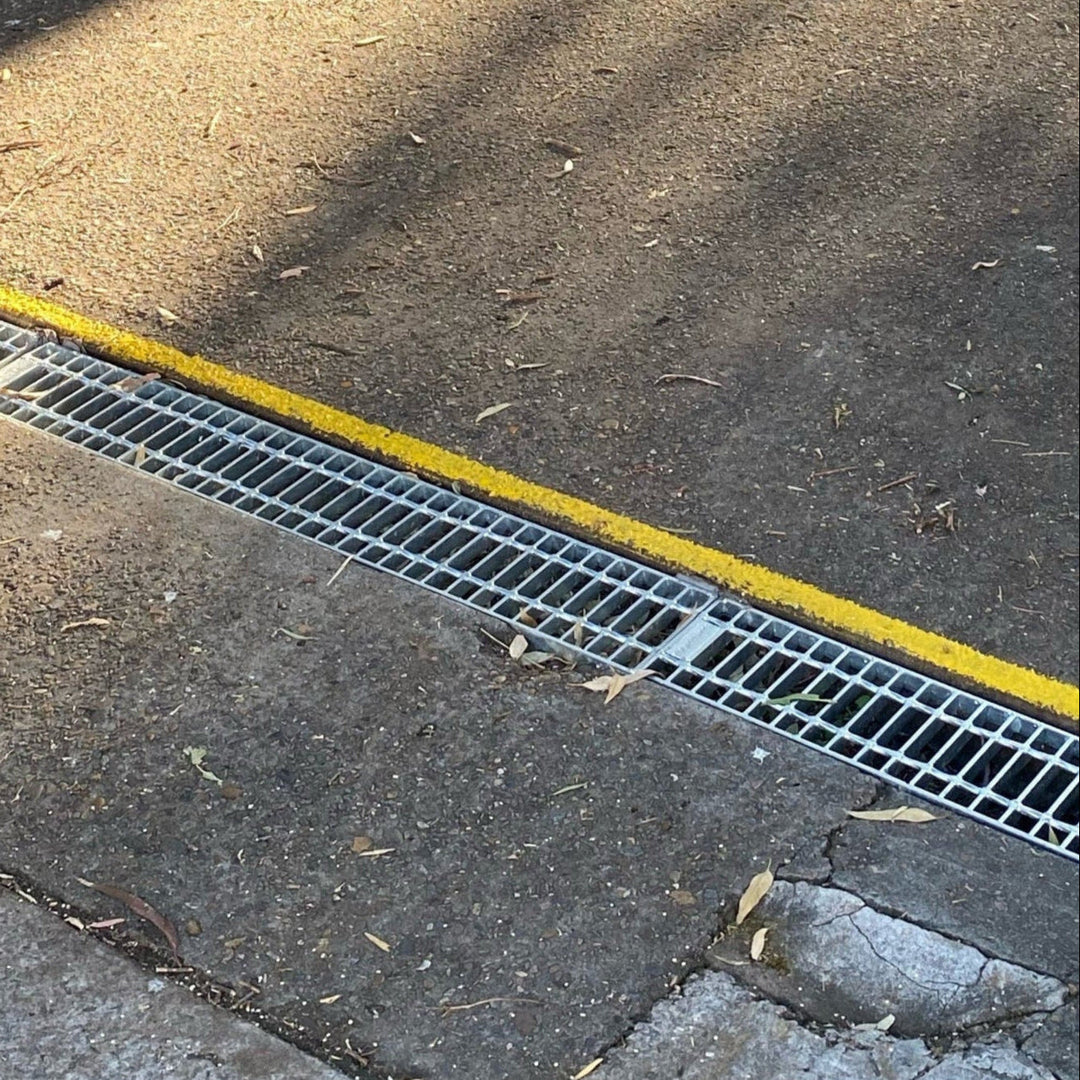 Traditional Galvanised Trench Box Grates