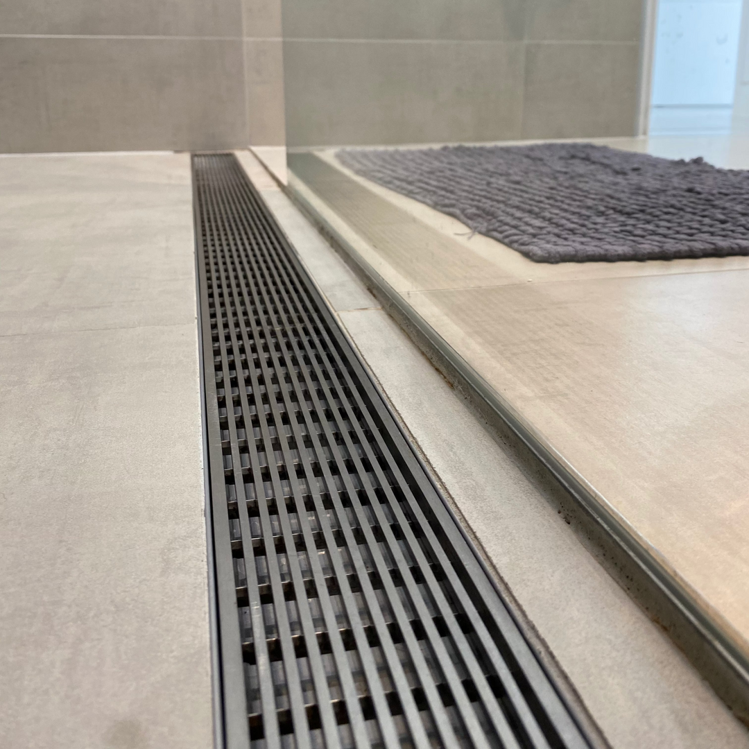 Stainless Steel Heelguard Grate & Aluminium Drain Channel