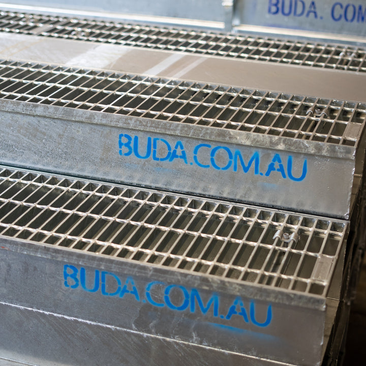 Traditional Galvanised Trench Box Grates