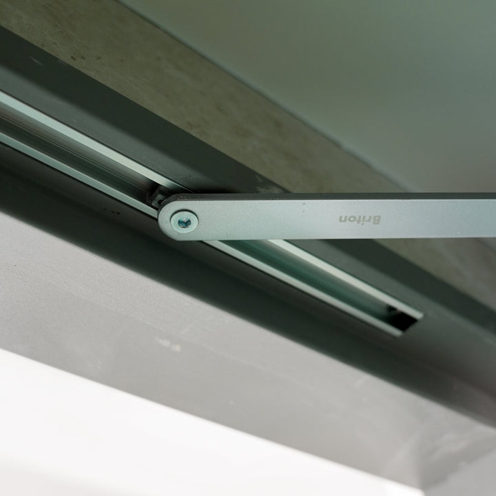 Briton 1120 Series Door Closers